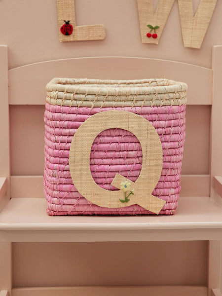 Q Raffia Alphabet Sticker with Flower Embroidery - Rice DK