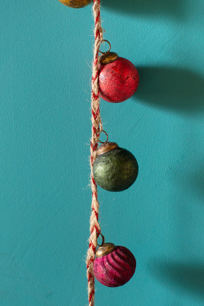 Garland with 20 Small Frosted Metallic Glass Baubles - Ian Snow