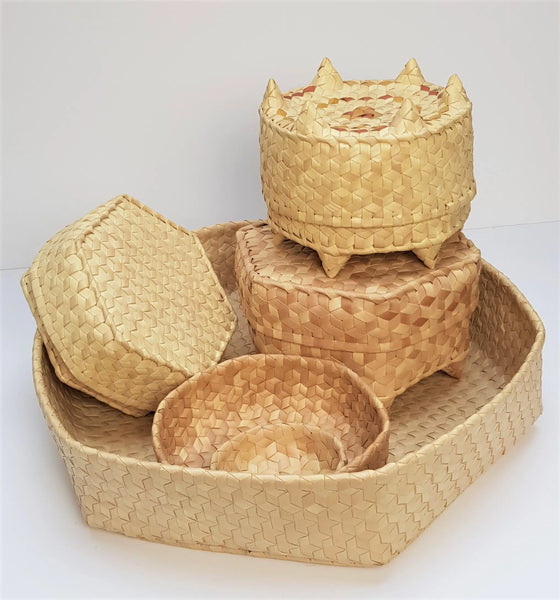 Woven Hexagonal Basket Tray - DUA