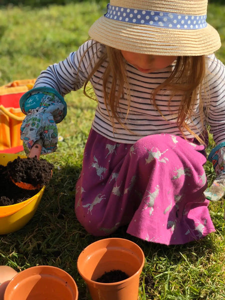 Bee Rescue Kit - Nature Nurture Kids