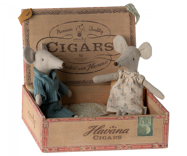 Mum & Dad Mice in Cigarbox - Maileg