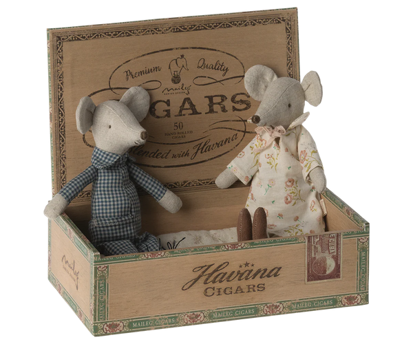Two toy mice in a decorative Havana Cigars box