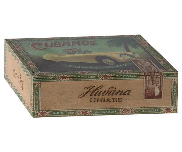 Box of Havana Cigars with vintage car design on a white background