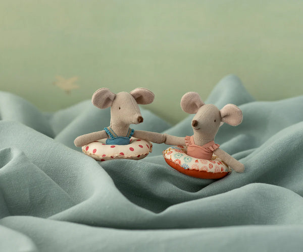 Beach Mouse with Red Dot Float, Little Sister - Maileg
