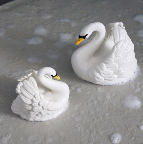 Large White Swan Natural Rubber Bath Toy - Natruba