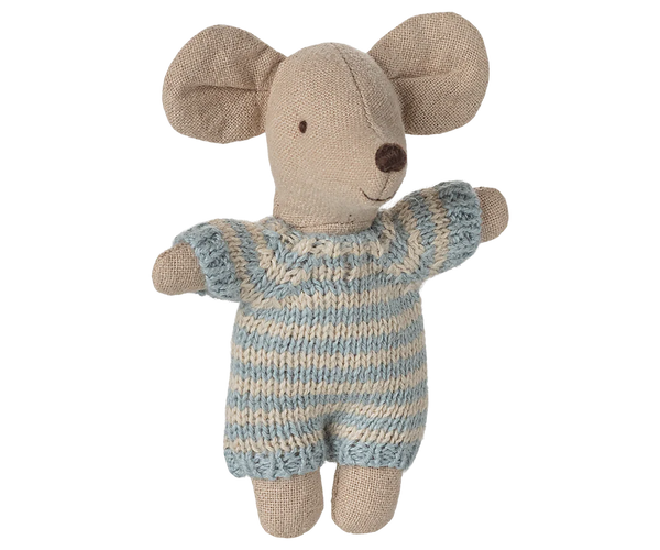 Toy mouse in a knitted blue and beige striped outfit on a white background