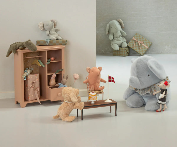 Iron Grey Medium Elephant - Safari Friends - Maileg